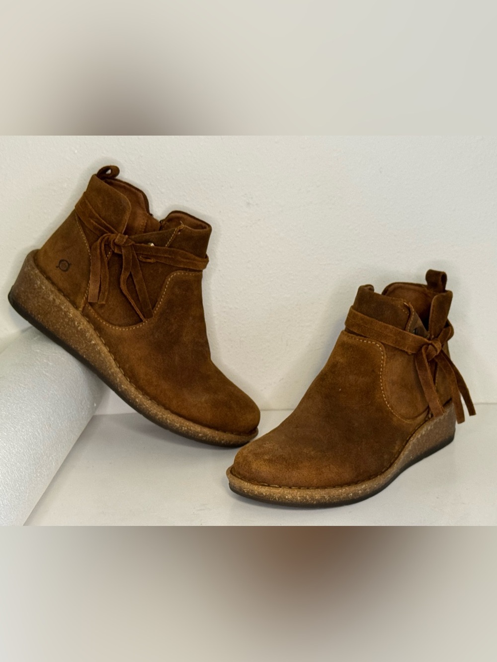 Børn Vaughn Distressed Suede Wedge Ankle Boots Brown Size 8 EU 38/39